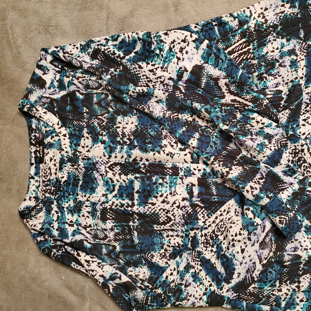 Apt 9 Dress shirt